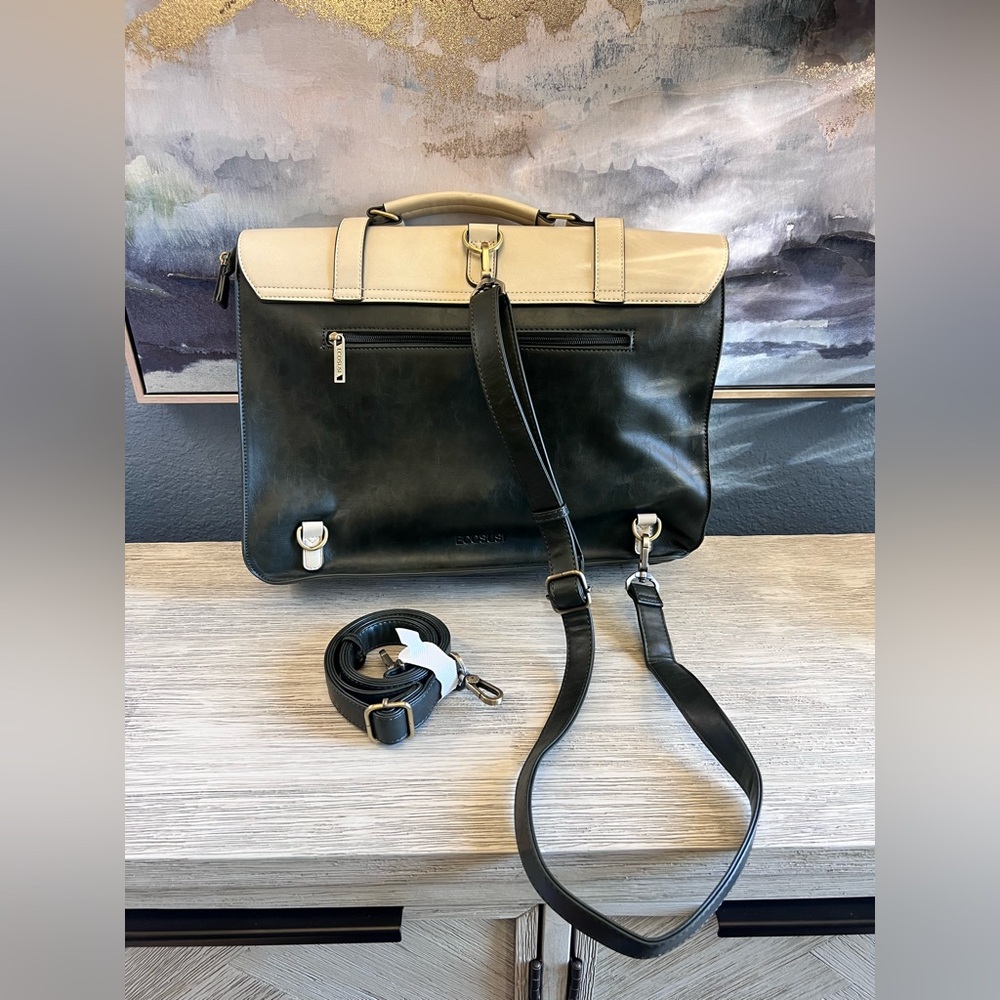 🚨SOLD🚨 Classic Cream and Green Leather Briefcase - Picture 15 of 15